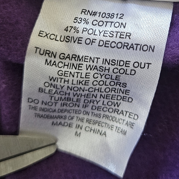 🎉HOST PICK NBA Los Angeles Lakers LA Burnout Retro Fleece Sweatshirt Purple NWT - Picture 4 of 8